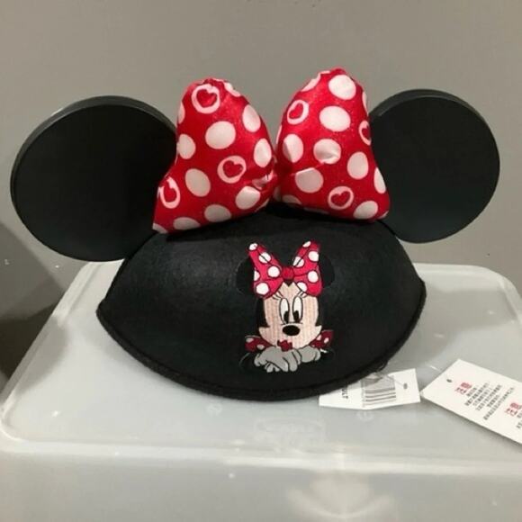 Disney's Adult Minnie Mouse Glitter Polka Dot Bow Mouse Ears Hat Cap Size NWT - Picture 1 of 10